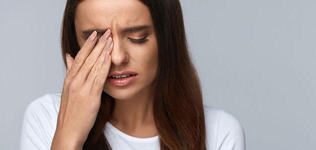 سرطان الجلد في العين ما هي الأعراض والأسباب وكيف يتم علاجه؟