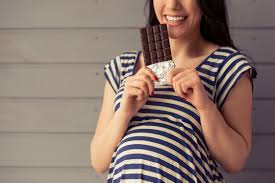أضرار الشوكولاتة للحامل في الشهور الأولى – مفهرس