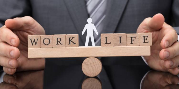 7 نصائح لتحقيق التوازن بين العمل والحياة وسط الوباء العالمي
